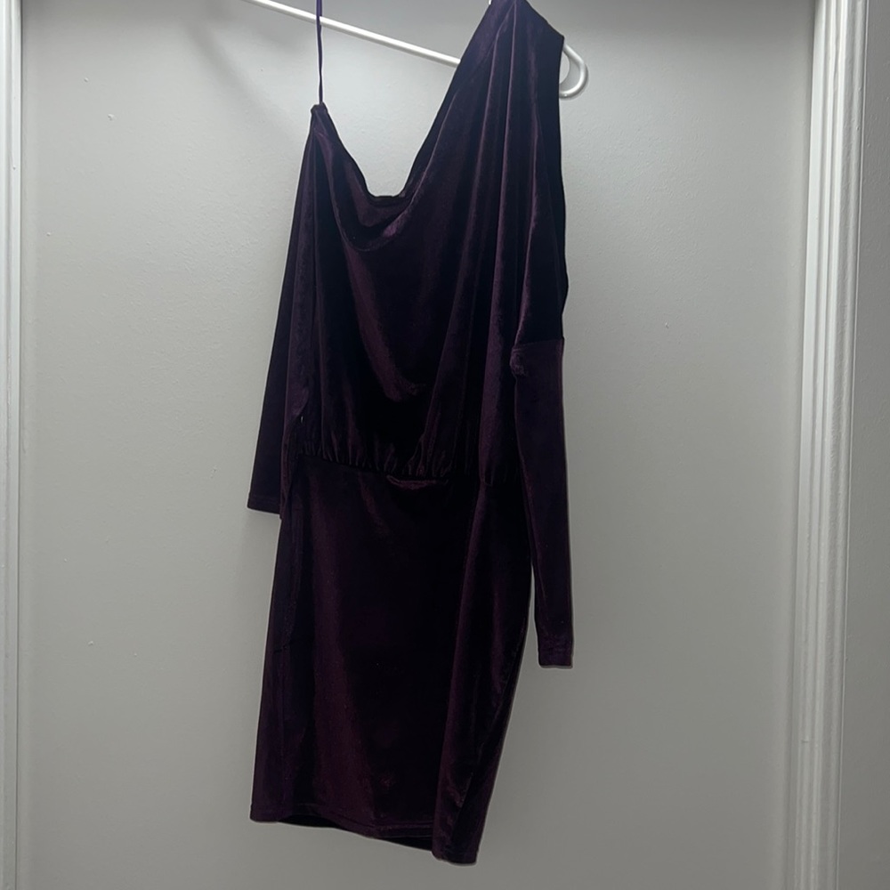 JluxLabel Purple Velvet One Shoulder Dress